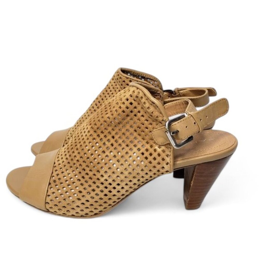 Tahari Eloise Perforated Suede Slingback Heels Women's Tan Peep Toe Bootie 7‎